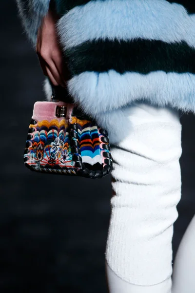 Look 34